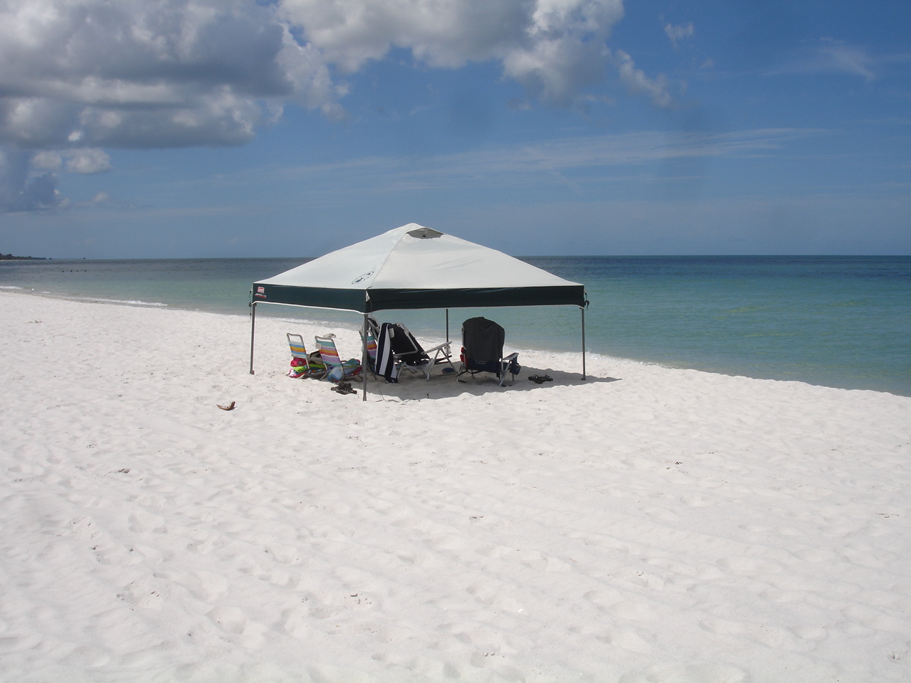 CHATEAU SUZANNE at MOORINGS Real Estate NAPLES Florida Fla Fl